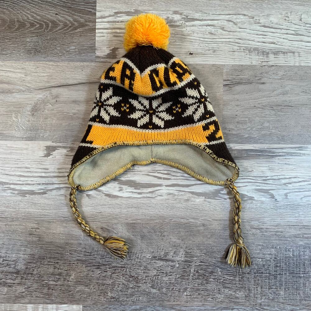 Vintage Y2K Boston Bruins NHL Hockey Knit Tassel Hat Beanie Winter Fall Fan Gear